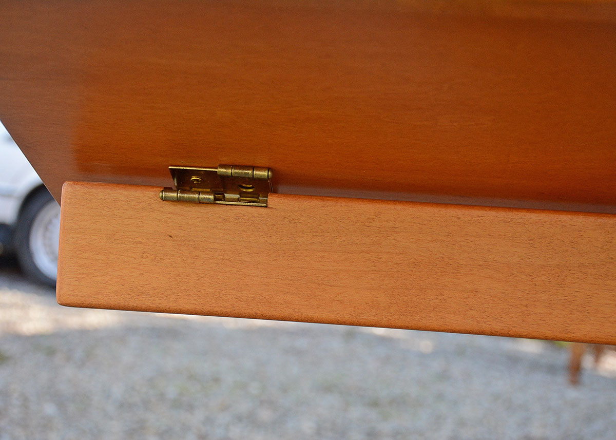 Adjustible Wooden Tilt Top Overbed Tray Table