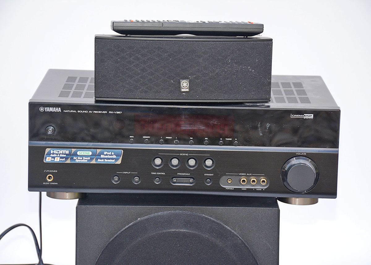 Yamaha Natural Sound AV Receiver RX-V367 and Speakers