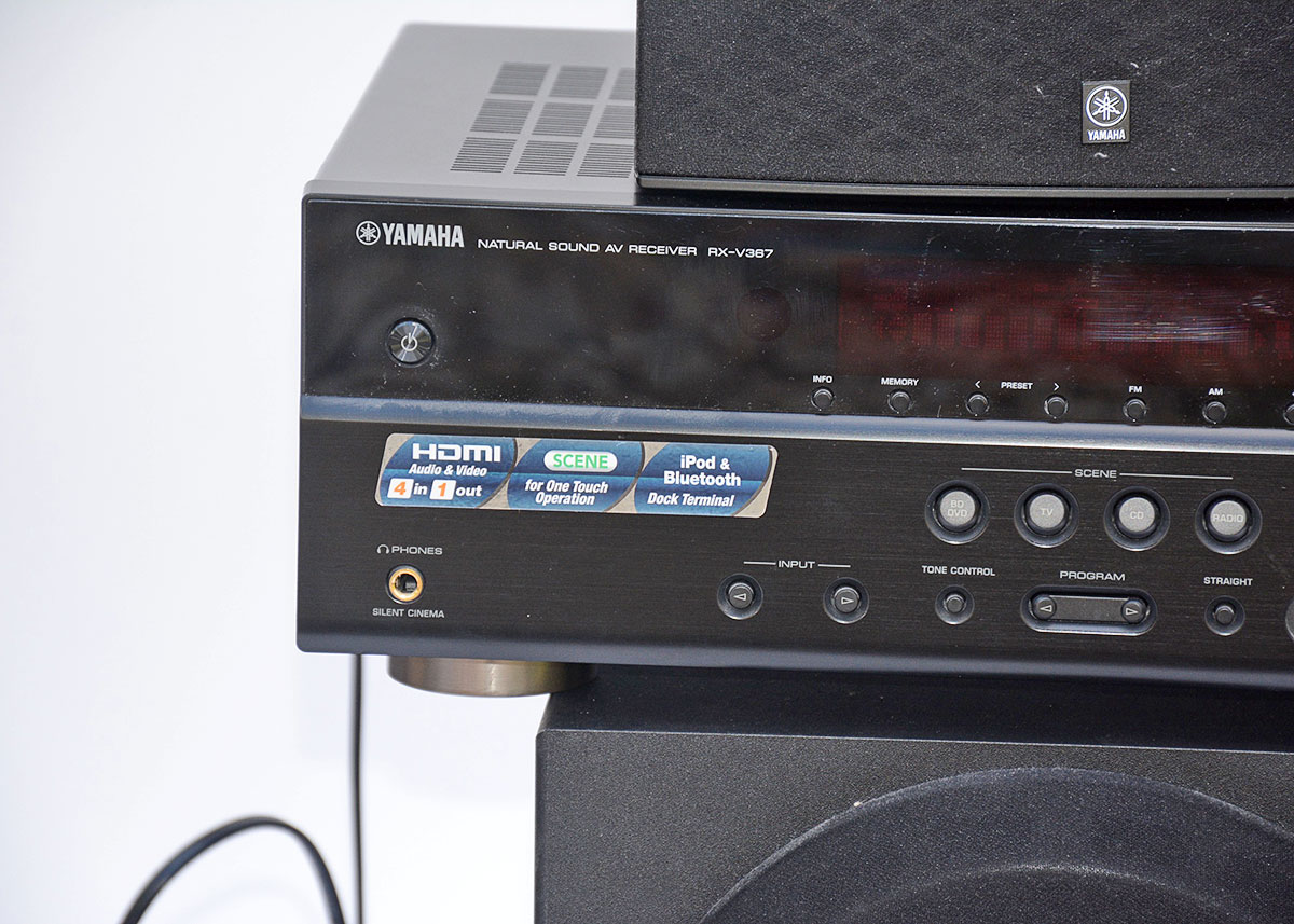 Yamaha Natural Sound AV Receiver RX-V367 and Speakers