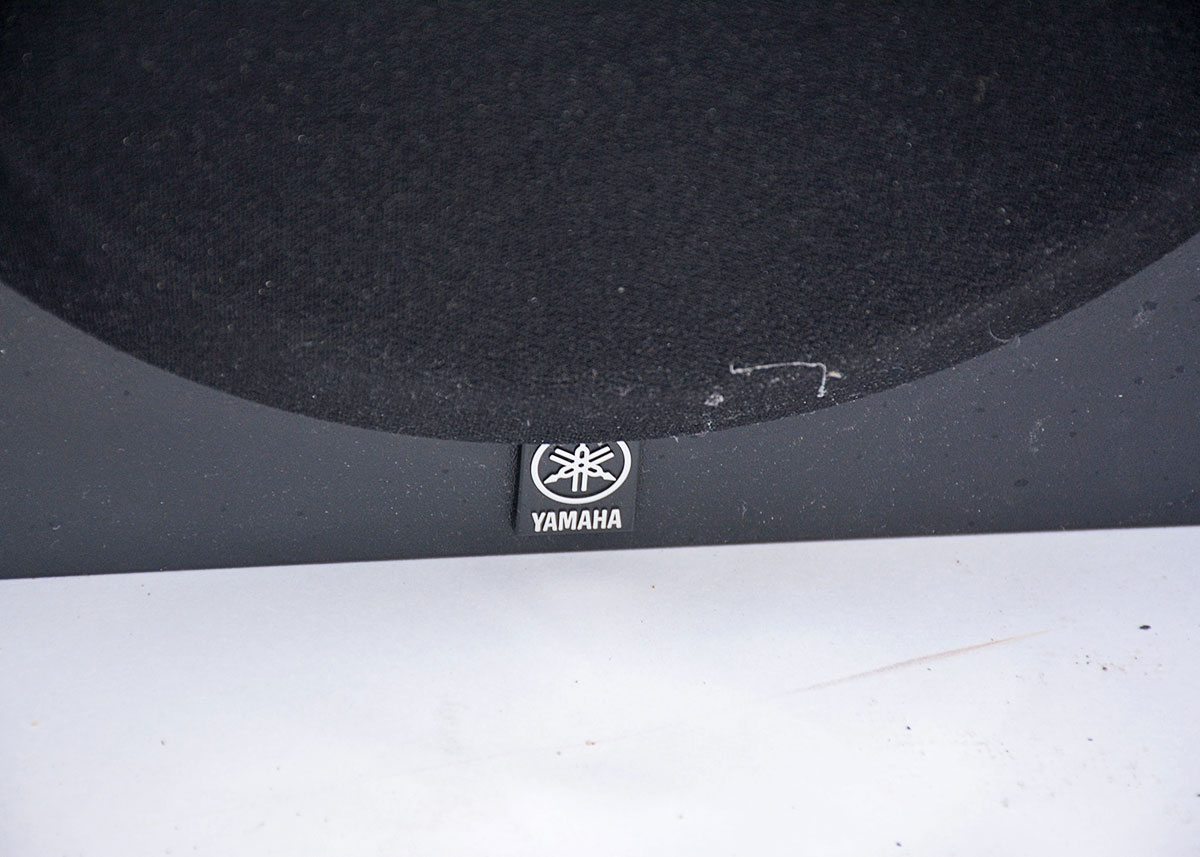 Yamaha Natural Sound AV Receiver RX-V367 and Speakers