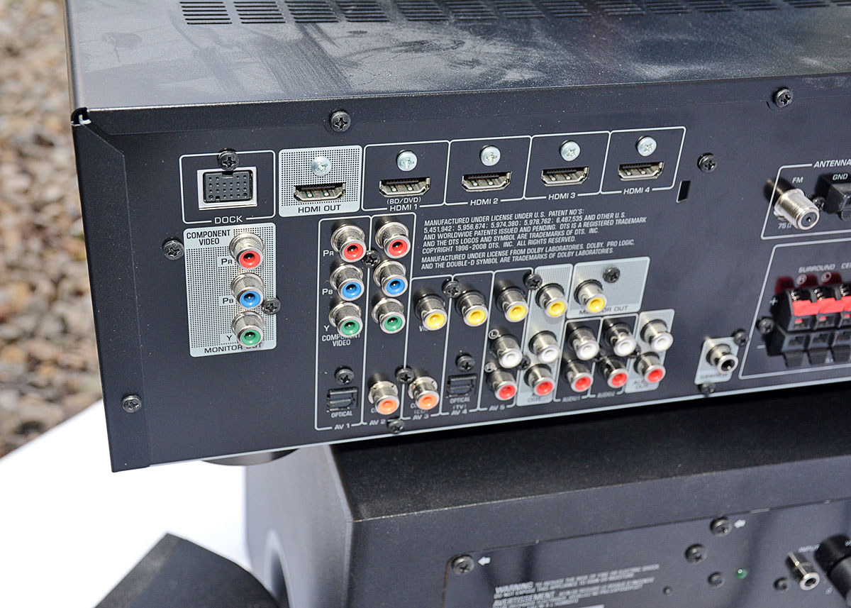 Yamaha Natural Sound AV Receiver RX-V367 and Speakers