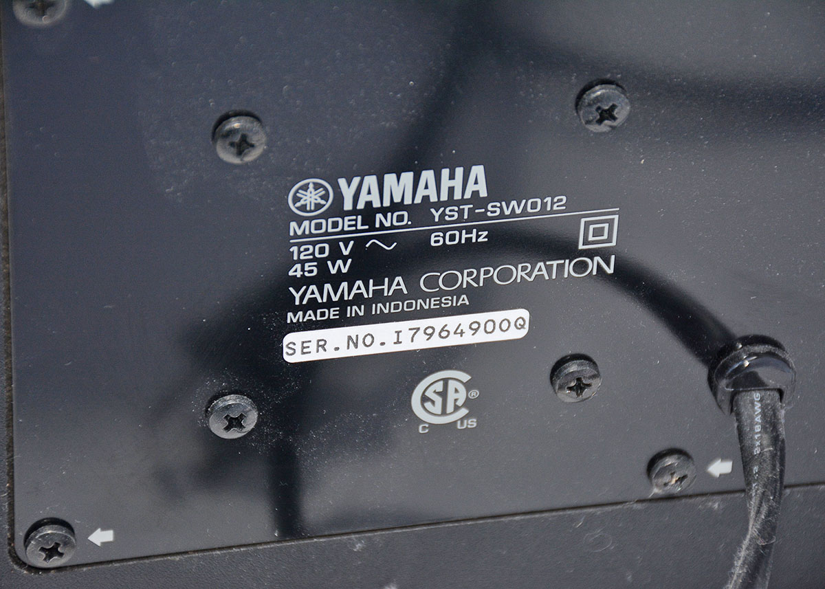 Yamaha Natural Sound AV Receiver RX-V367 and Speakers