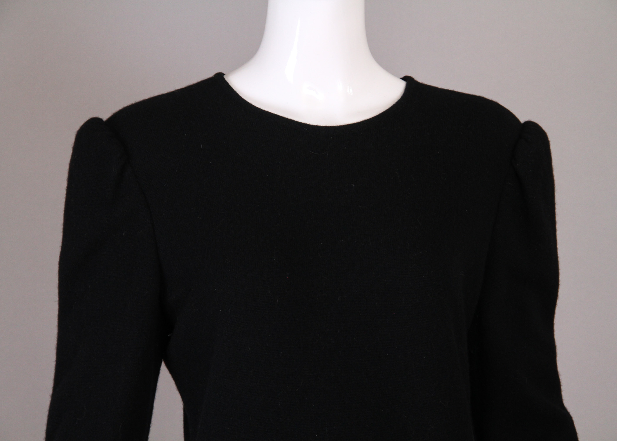 Cashmere Valentino Cashmere Sweater