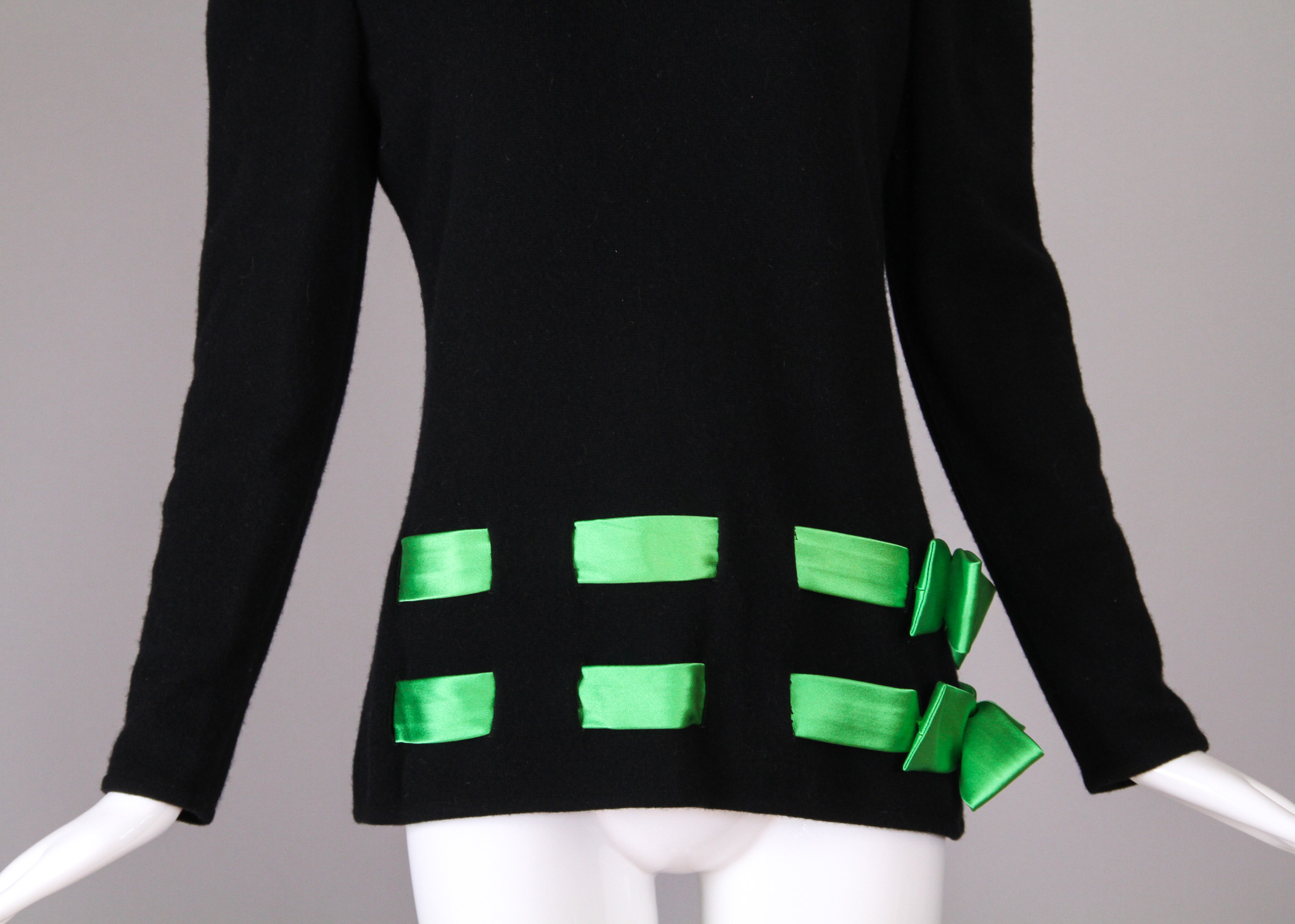 Cashmere Valentino Cashmere Sweater