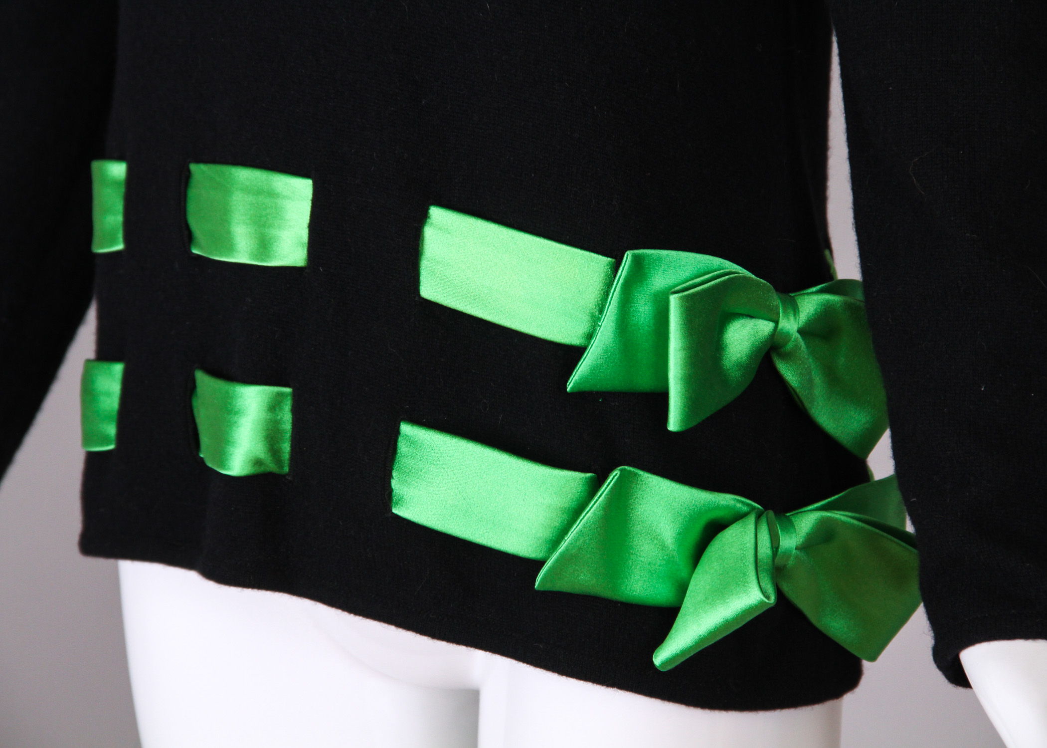 Cashmere Valentino Cashmere Sweater