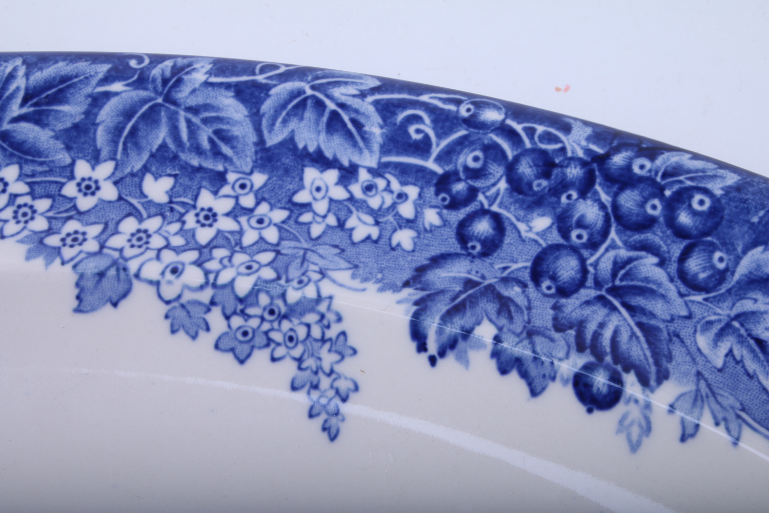 Wedgewood Queen's Ware Romantic England