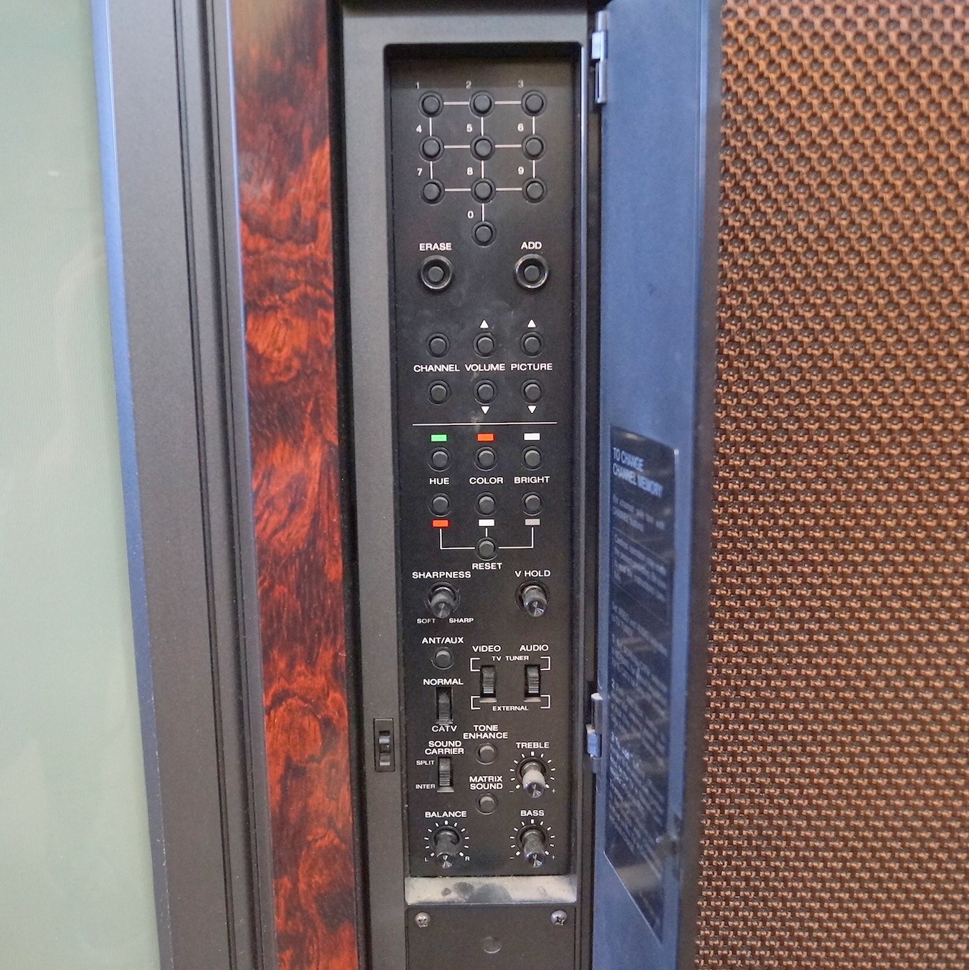 Limited Edition Sony Trinitron Cabinet Color Television & Cabinet