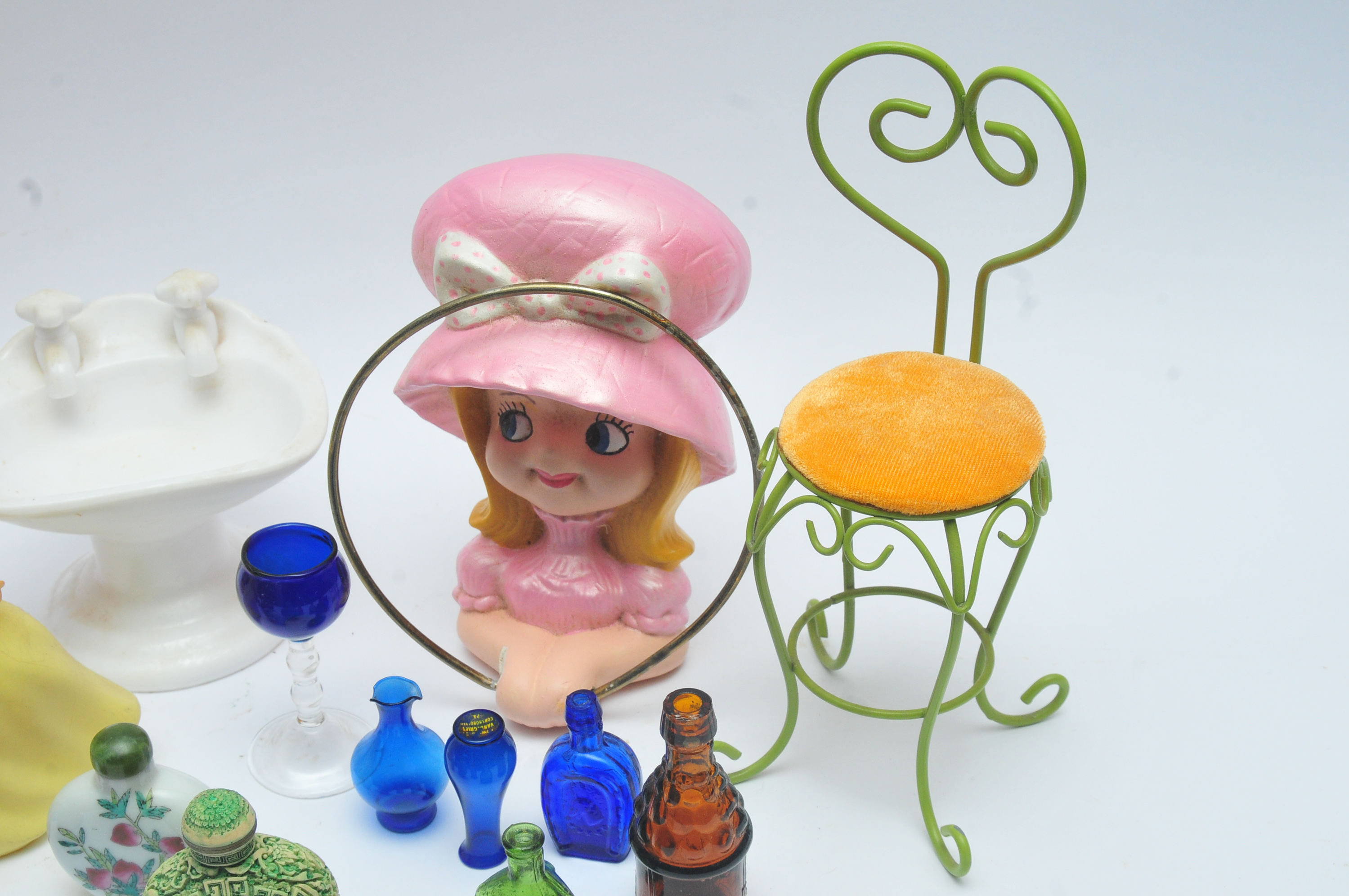 Collection of Vintage Decor Items and Miniatures