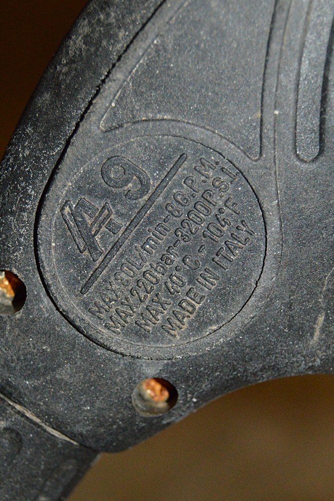 DeVilbiss 2400 PSI Pressure Washer