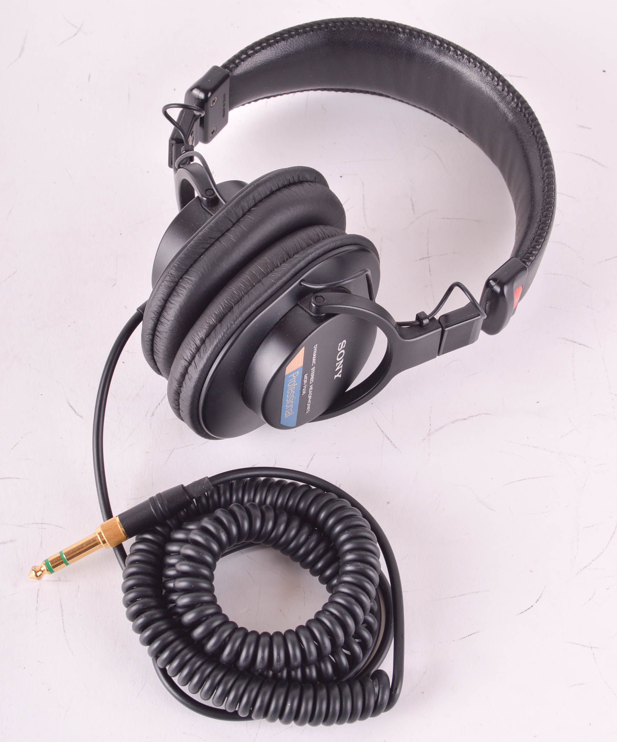 Sony MDR-7506 Studio Headphones