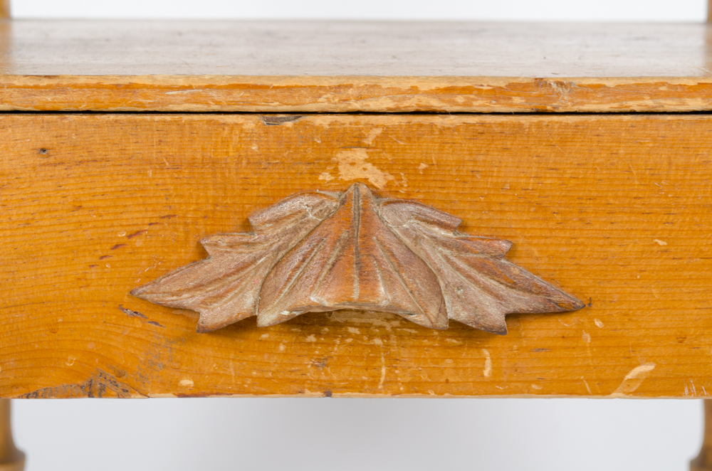 Antique American Pine Wash Stand