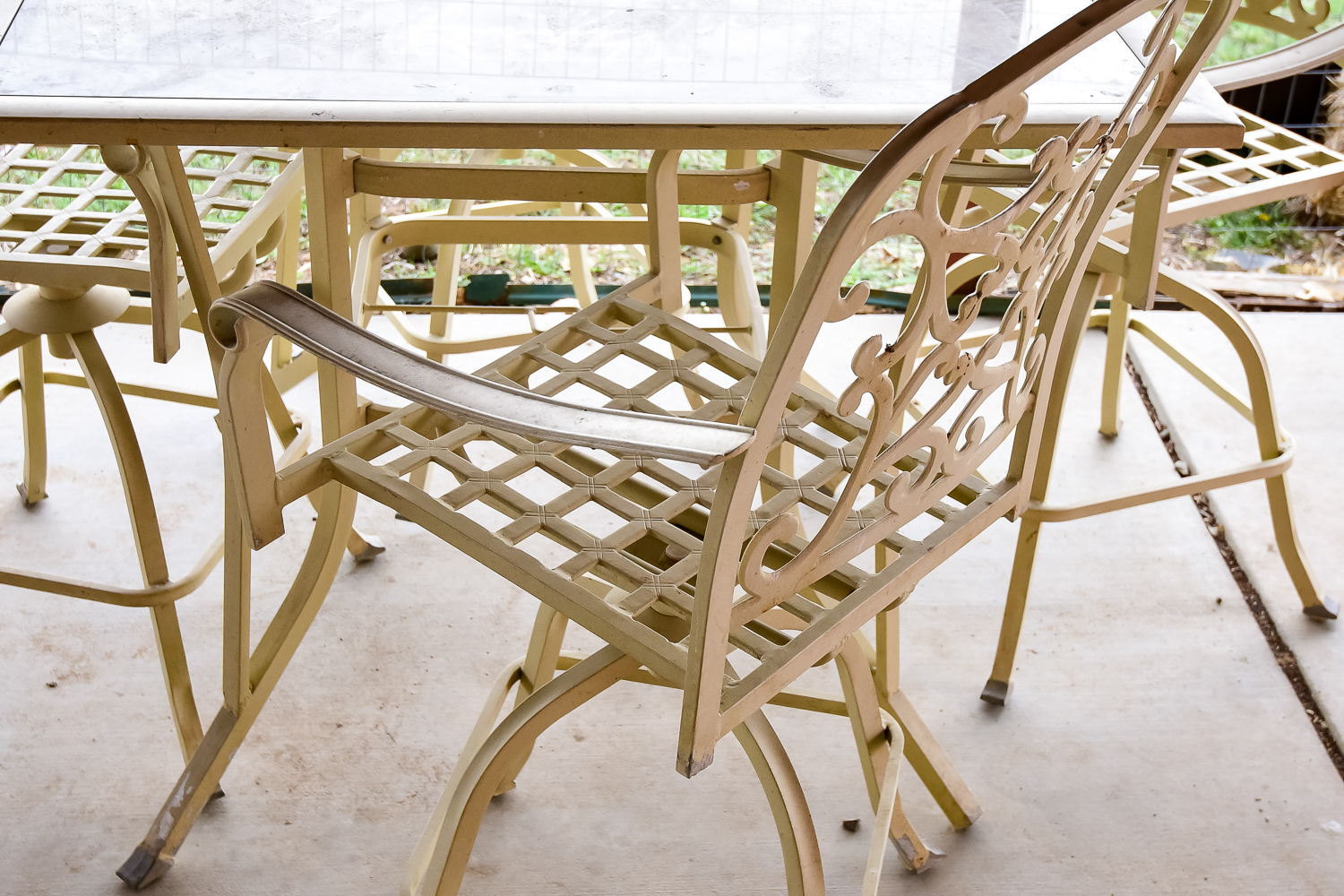 Glass Top Patio Table and Four Chairs