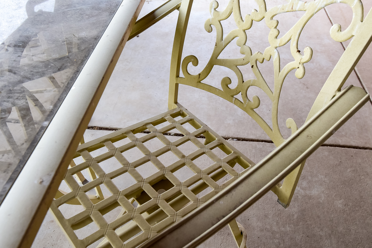 Glass Top Patio Table and Four Chairs