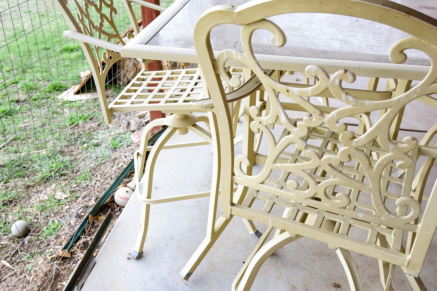 Glass Top Patio Table and Four Chairs