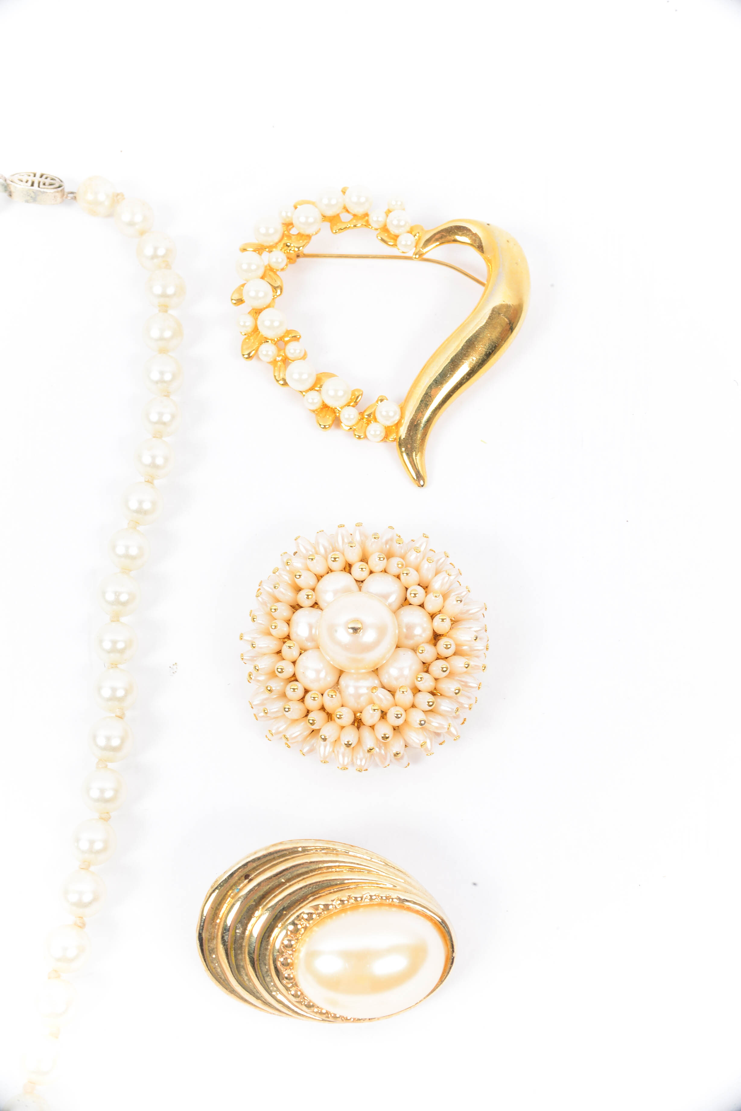 Pearl Jewelry - Natural, Cultured and Seed Pearls