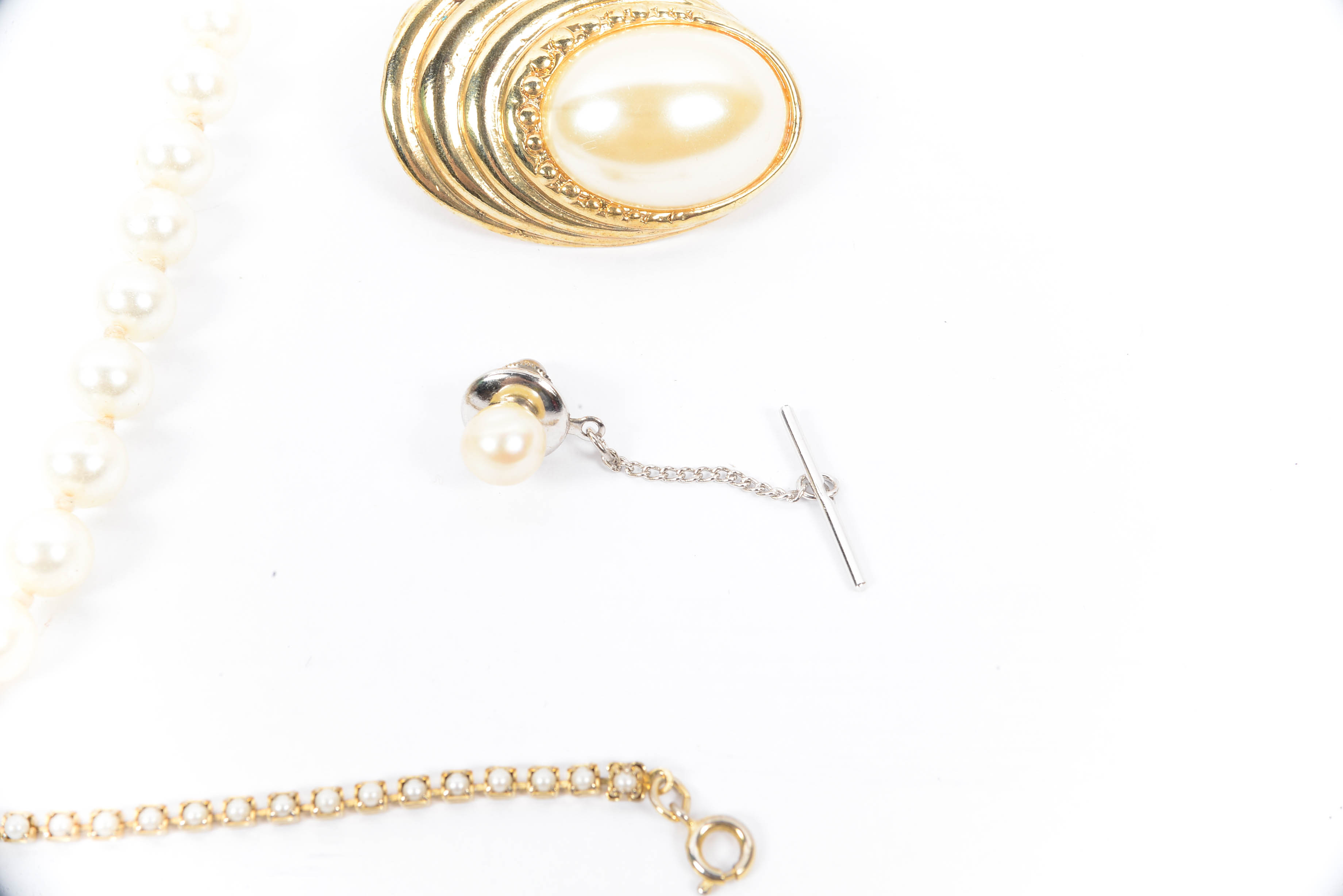 Pearl Jewelry - Natural, Cultured and Seed Pearls