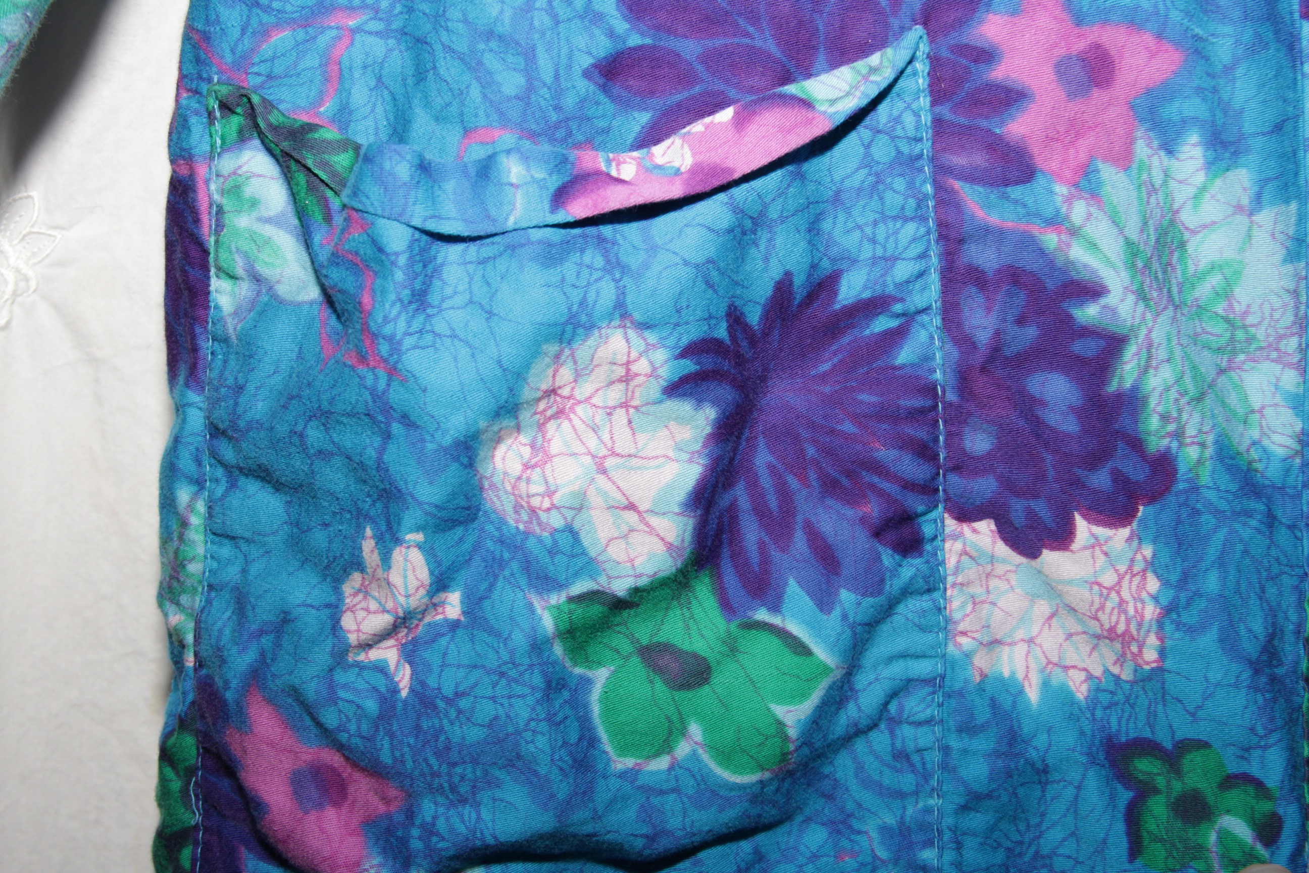 Vintage Floral Robe