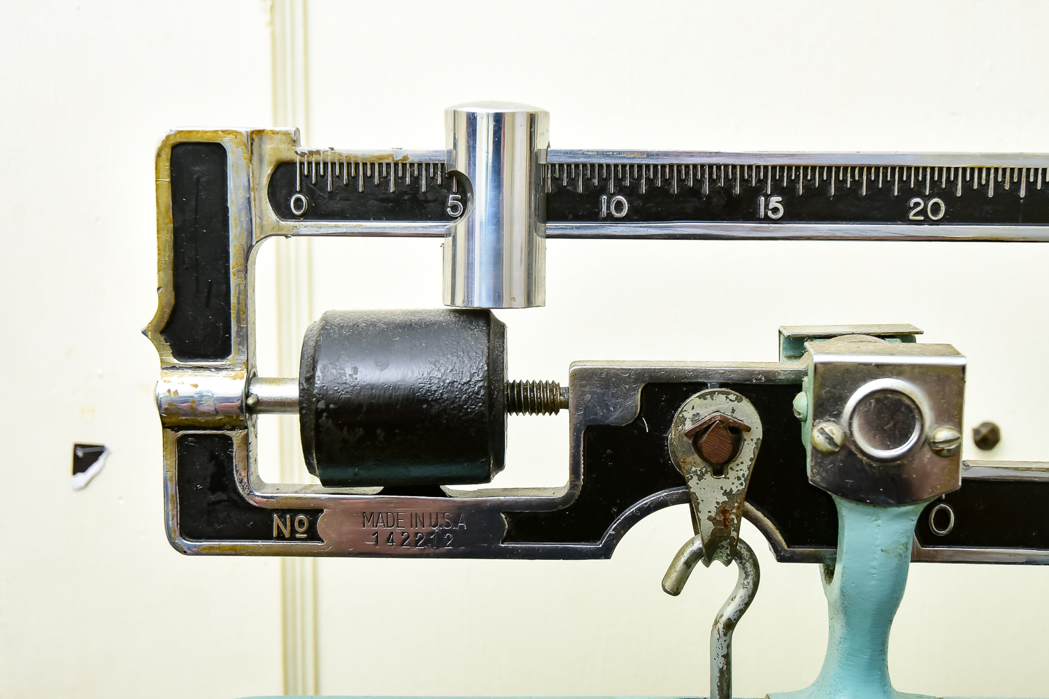 U.S. Government-Issue Floor Scale