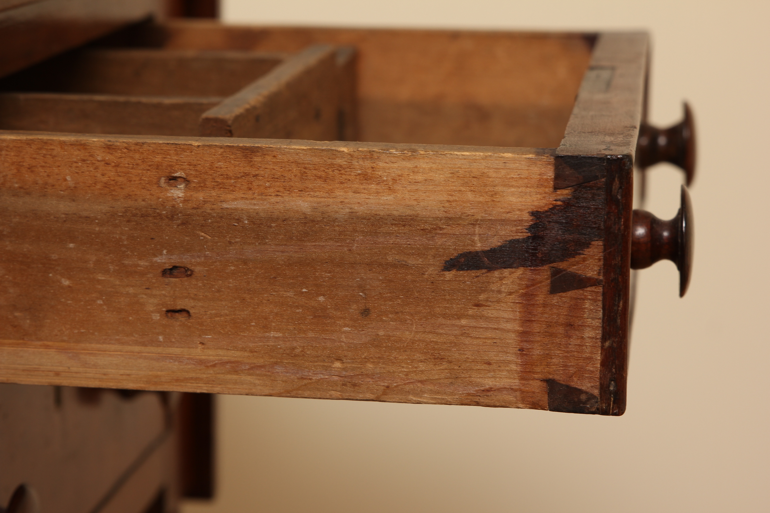 Antique Sheraton Drop Leaf Side Table in Cherry