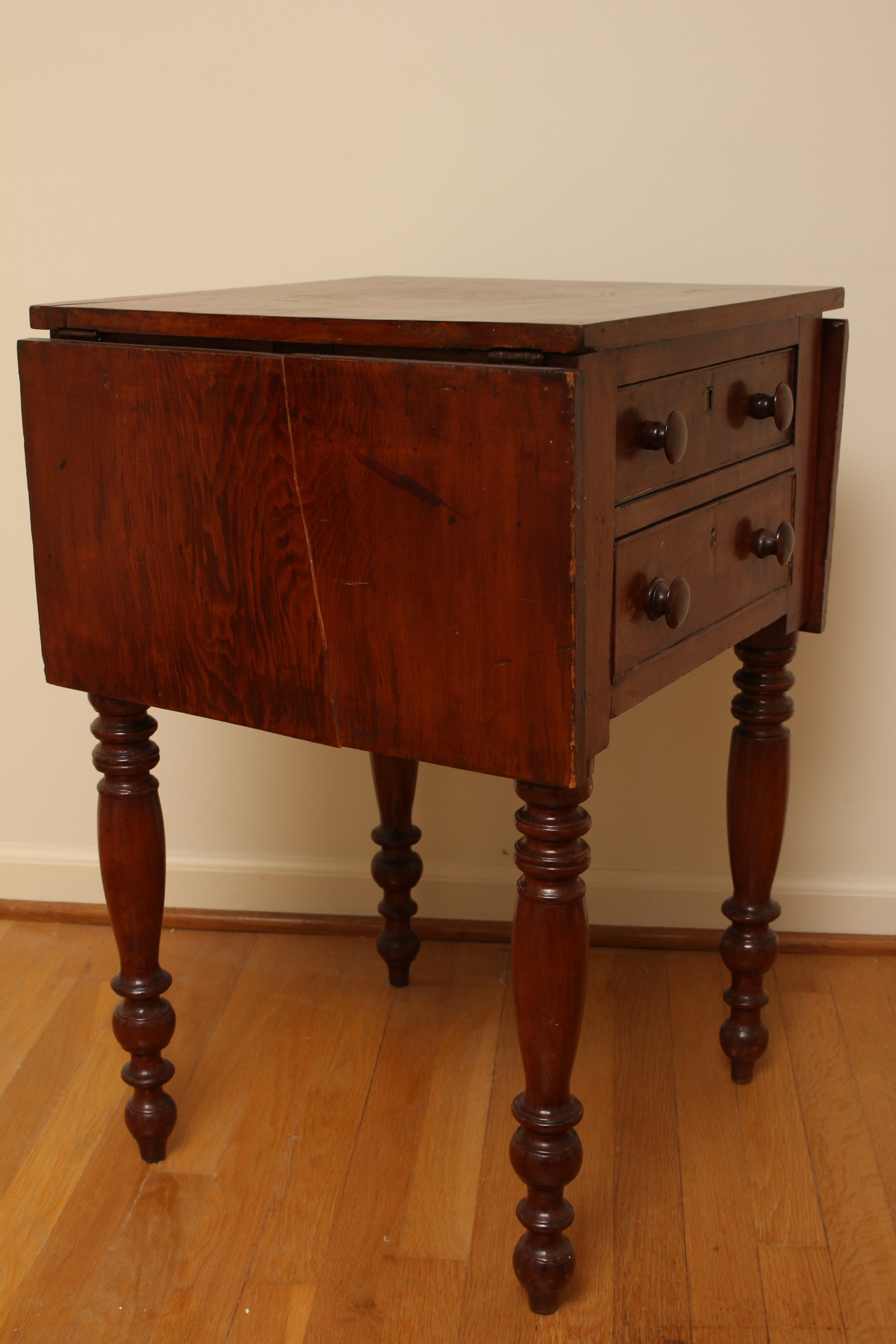 Antique Sheraton Drop Leaf Side Table in Cherry