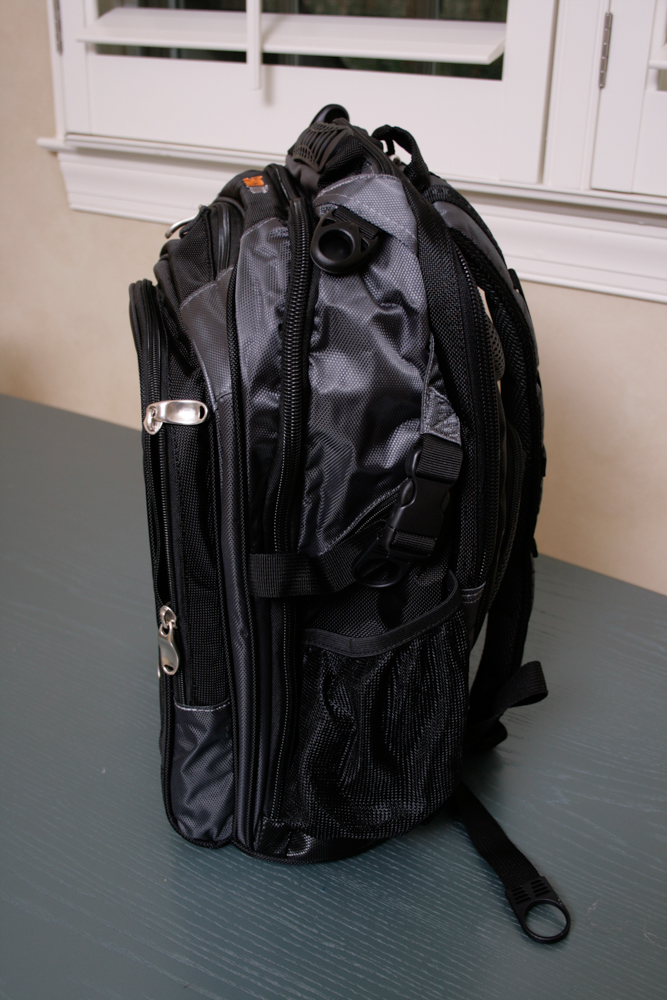 Shock Doctor Helmet Dryer GT/Formula Helmet Bag with Power Dry Blower and Backpack