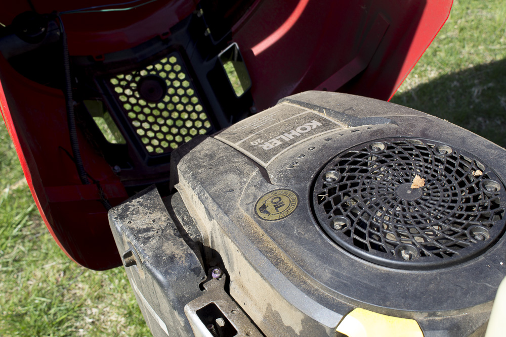 Troy-Bilt Bronco Gas Riding Lawn Mower
