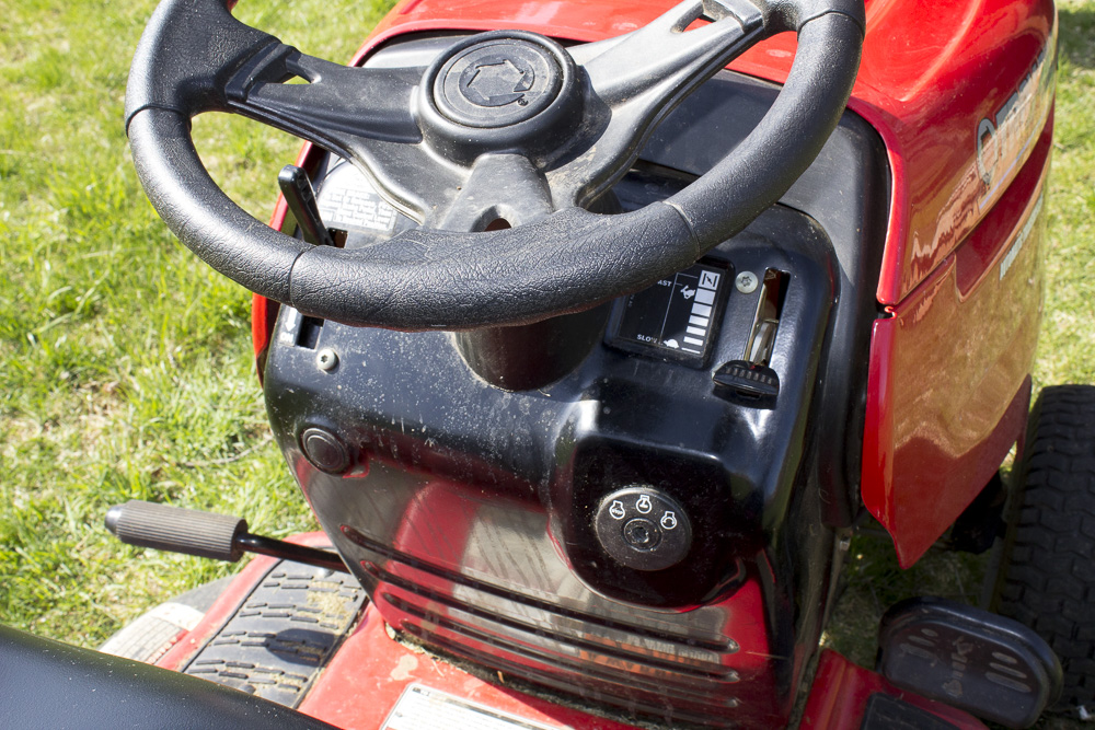 Troy-Bilt Bronco Gas Riding Lawn Mower