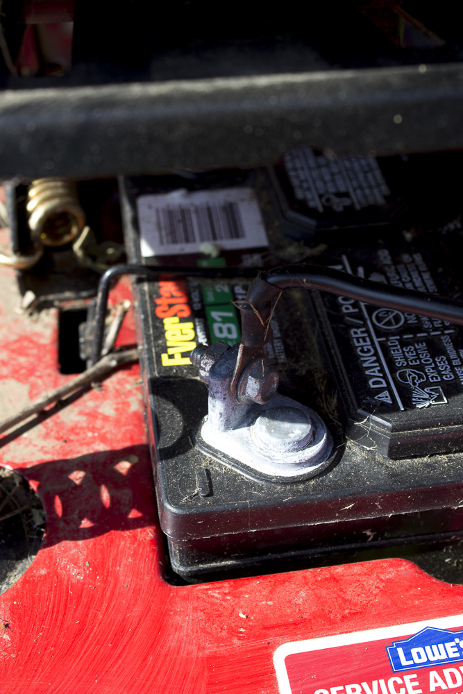 Troy-Bilt Bronco Gas Riding Lawn Mower