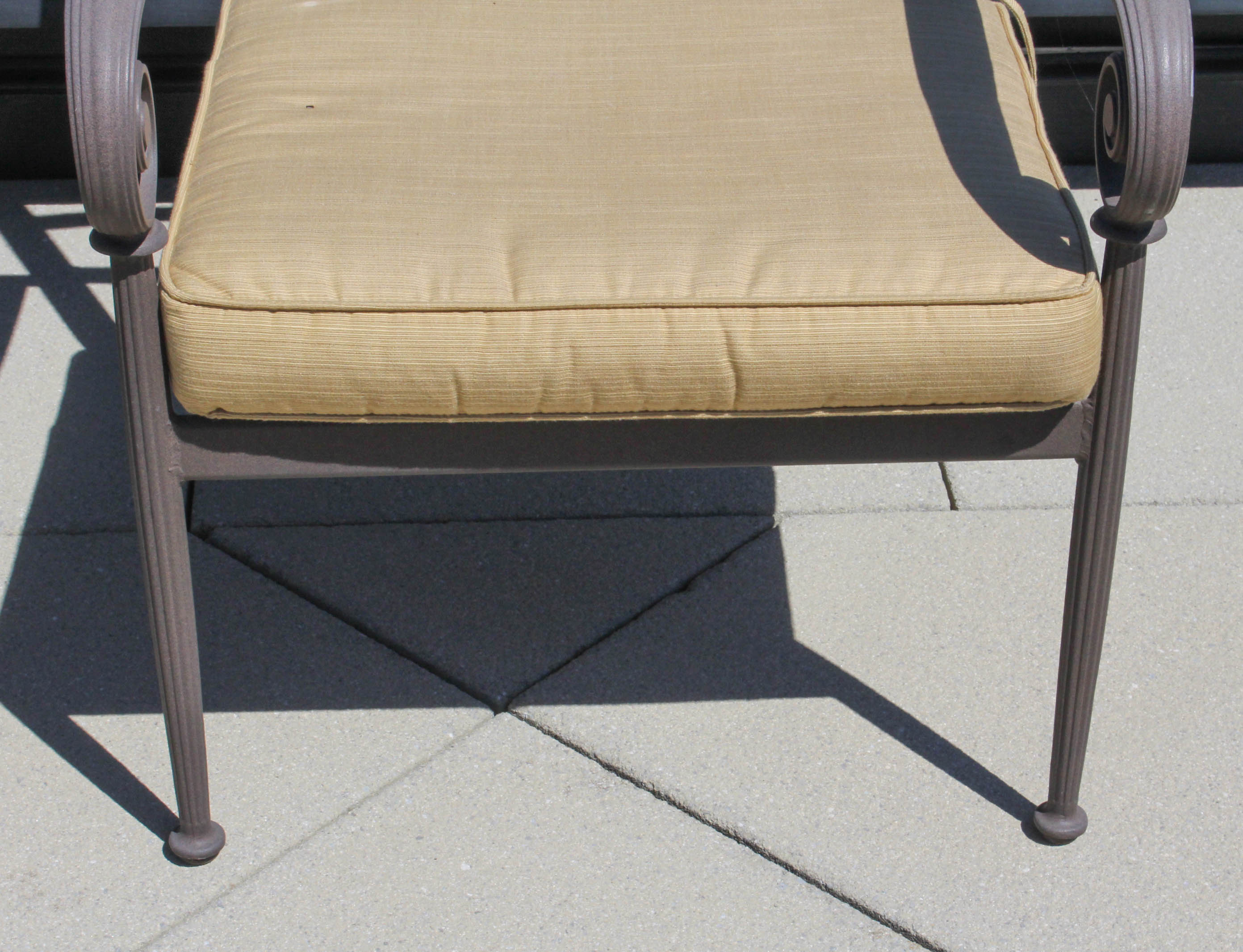 Carter Grandle Patio Furniture Set