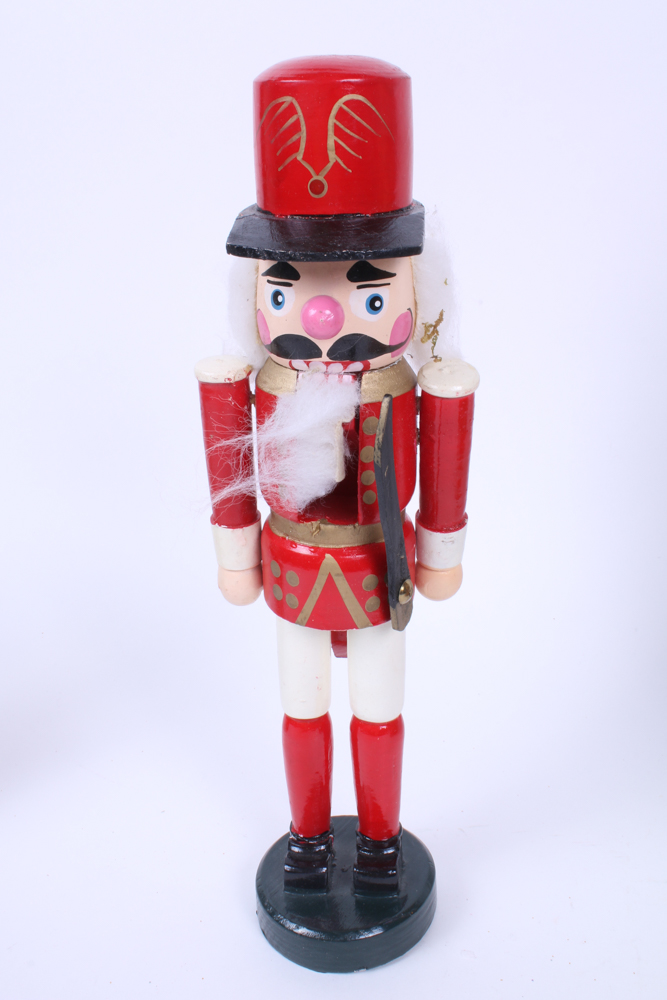 Assortment of Christmas Decor