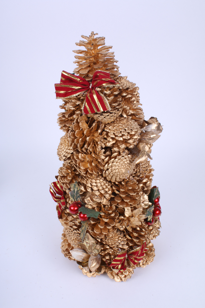 Assortment of Christmas Decor