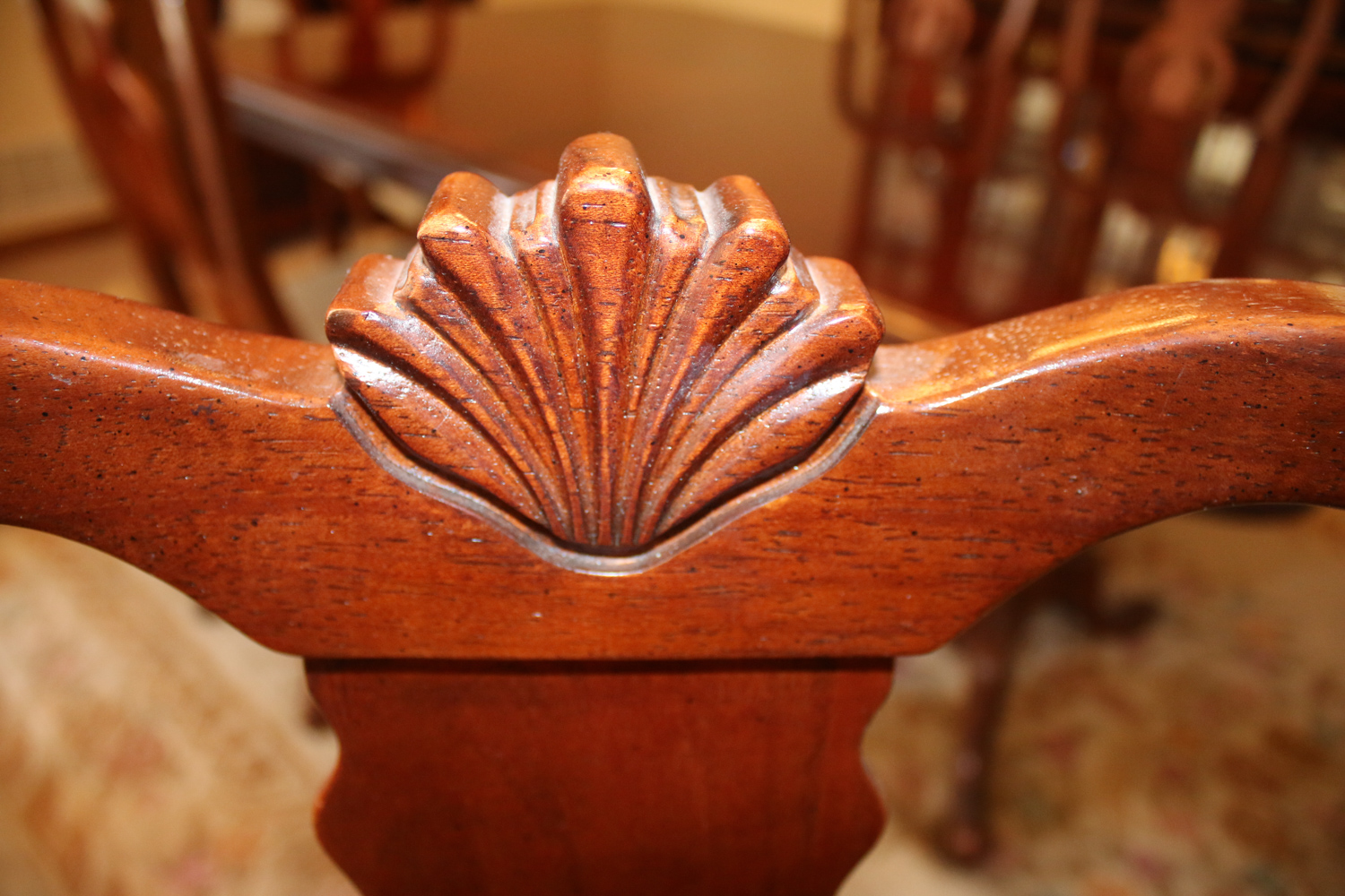 Lexington Cherry Dining Table and Chairs