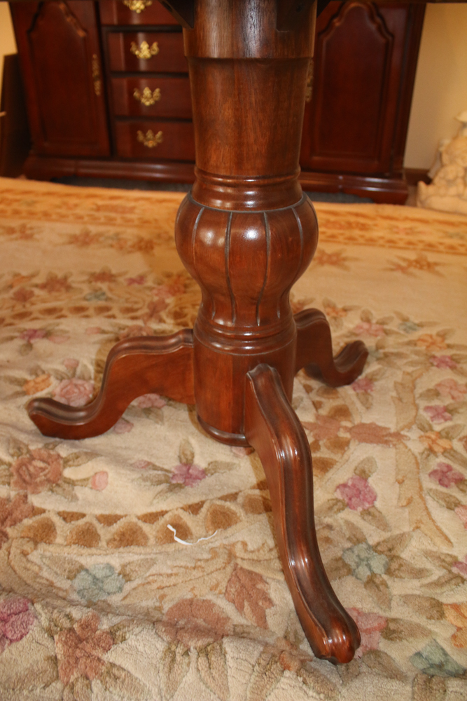 Lexington Cherry Dining Table and Chairs