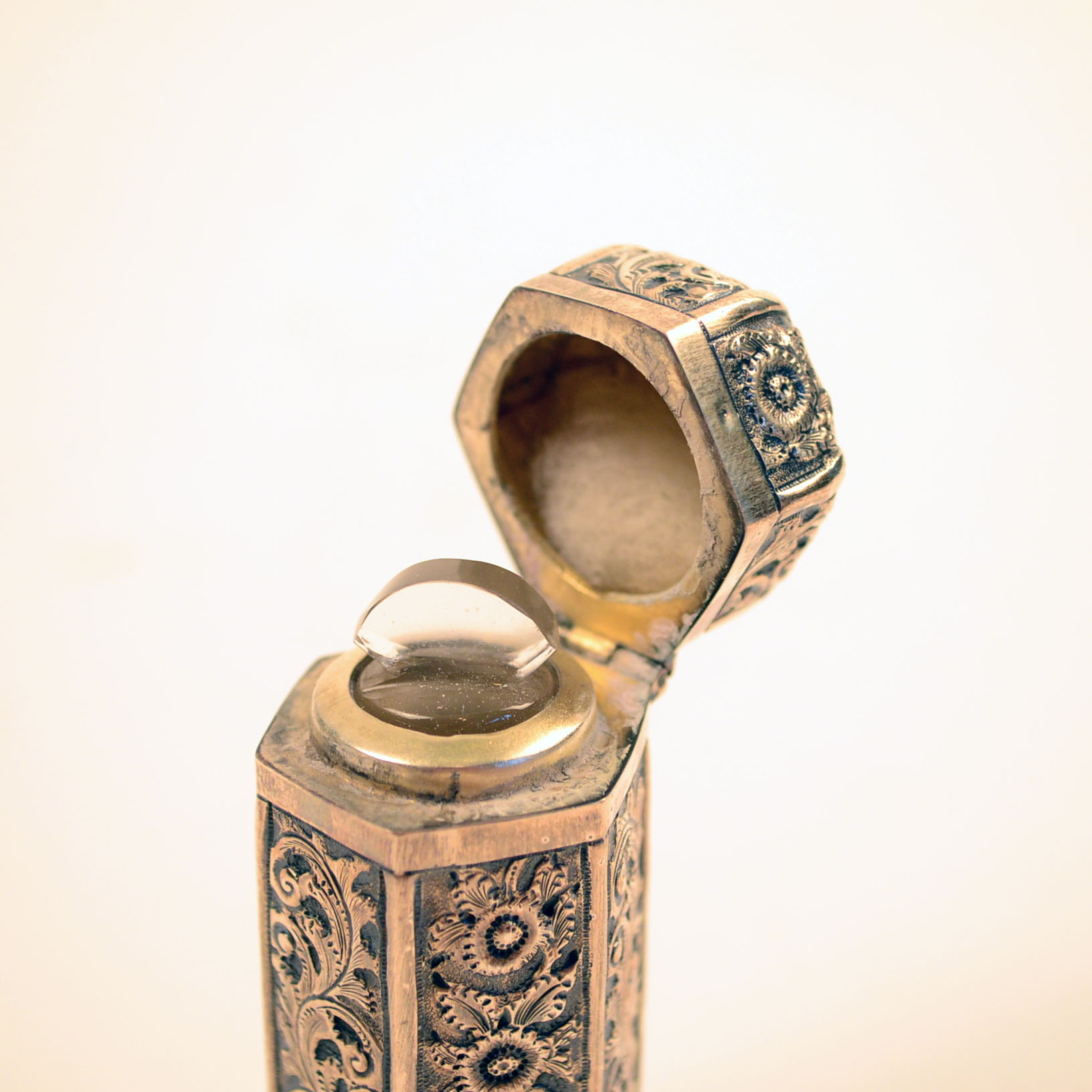 Hilliard & Thomason Antique Silver Perfume Bottle