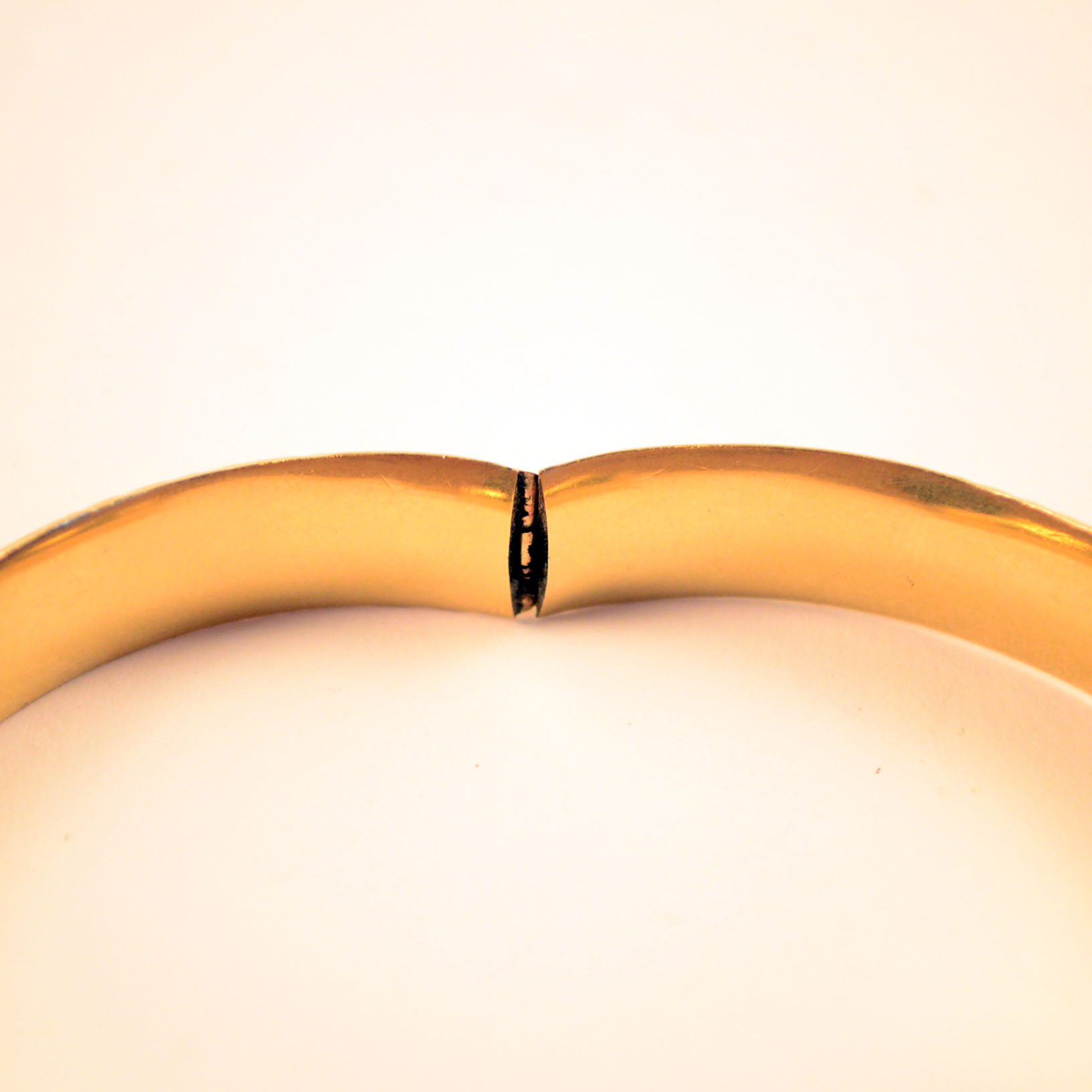 14K Gold Engraved Bangle Bracelet