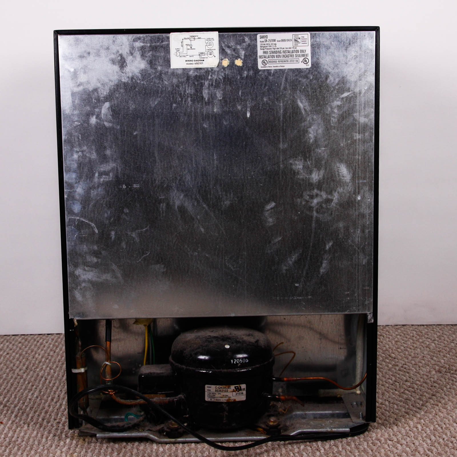 Sanyo Mini Refrigerator