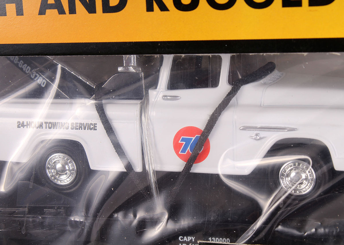 MTH Rail King Flat Cars with Classic Utility Vehicles