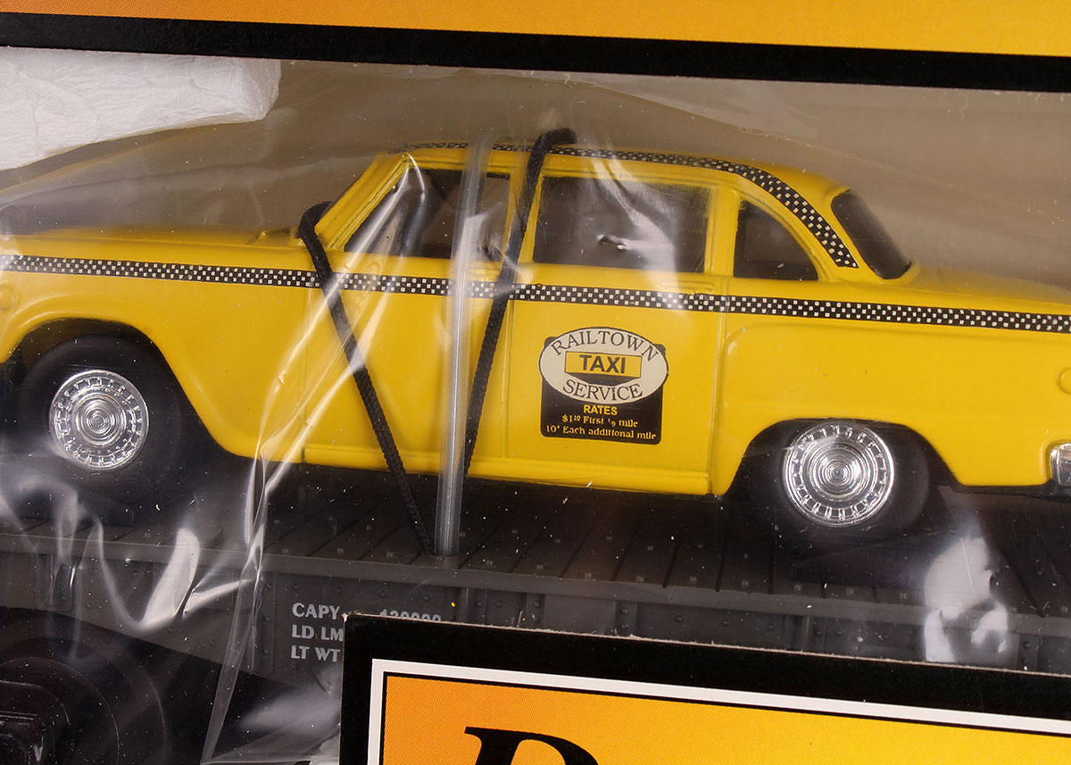 MTH Rail King Flat Cars with Classic Utility Vehicles