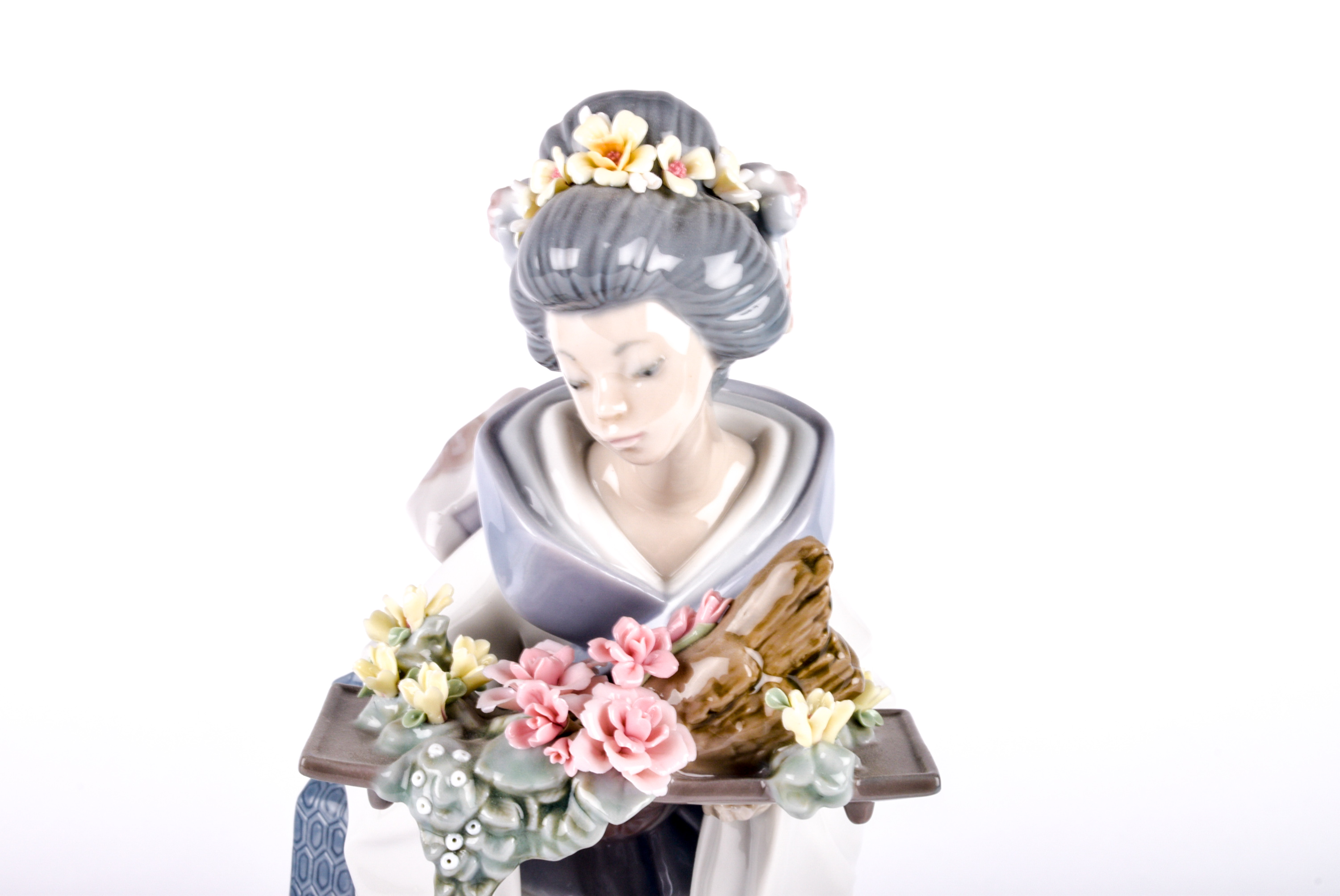 Lladro Japanese Geisha with Flower Filled Platter