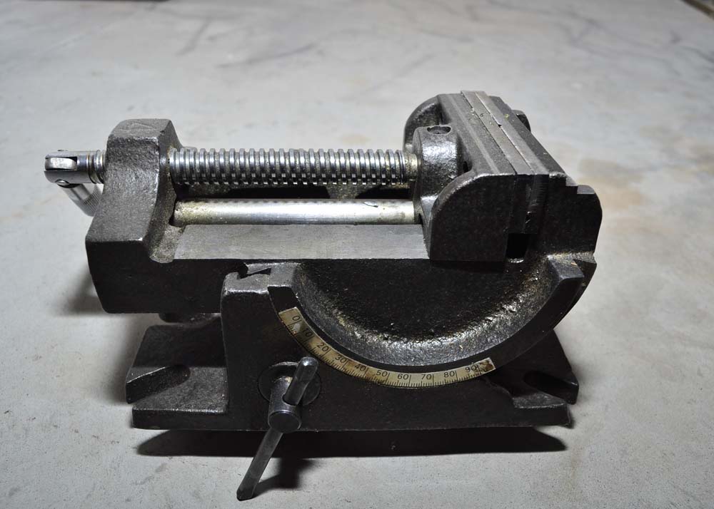 Wood Lathe Spindles, Chucks, Wood Turning Tools