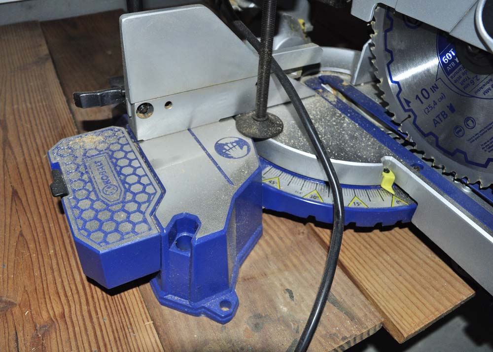 Kobalt 10" Sliding Compound Miter Saw