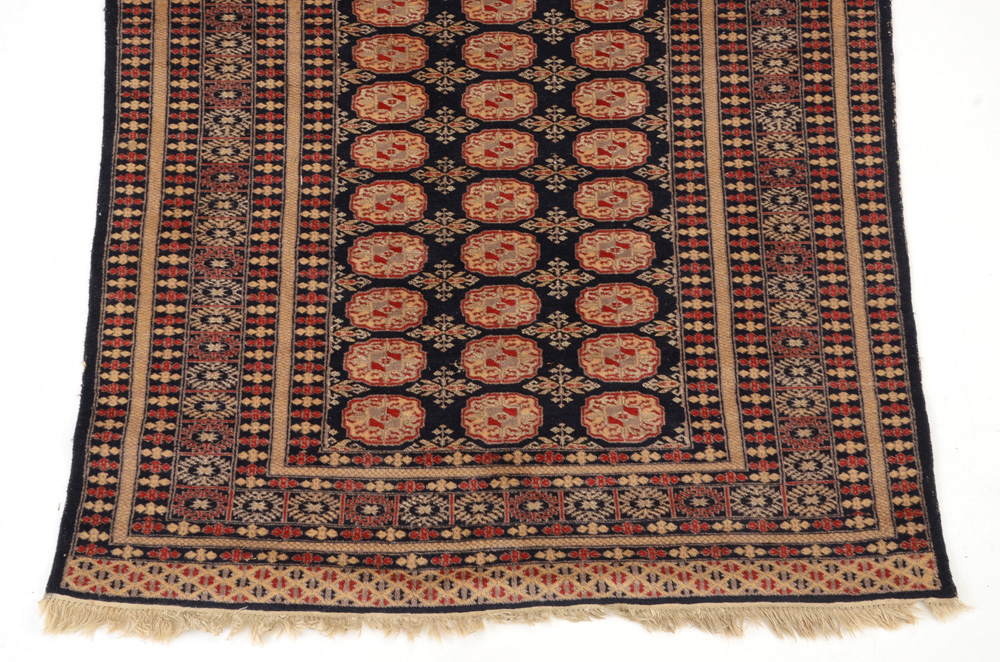 Turkmen Tekke Memling Gul Field Area Rug