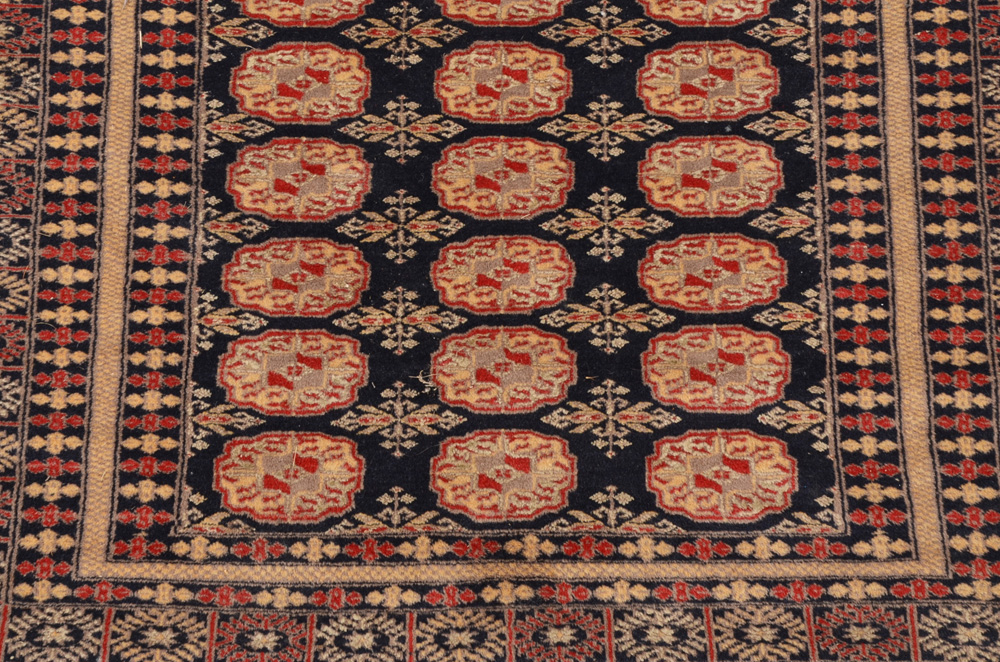 Turkmen Tekke Memling Gul Field Area Rug