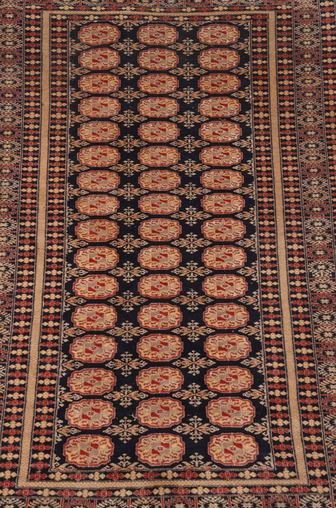 Turkmen Tekke Memling Gul Field Area Rug