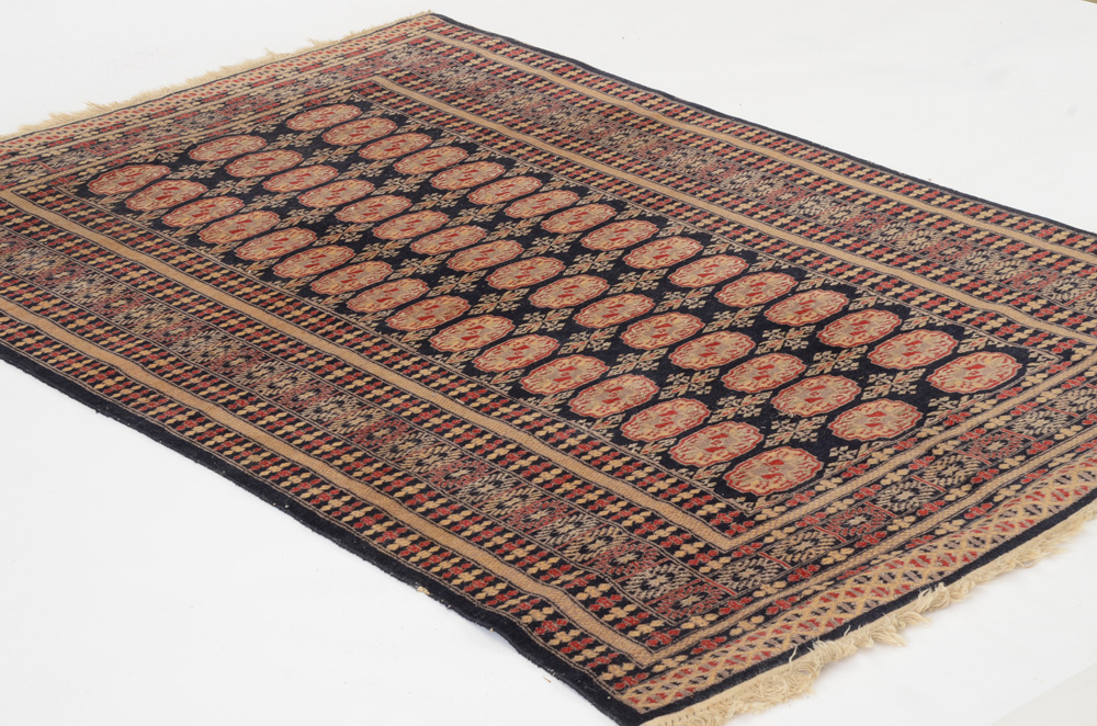 Turkmen Tekke Memling Gul Field Area Rug