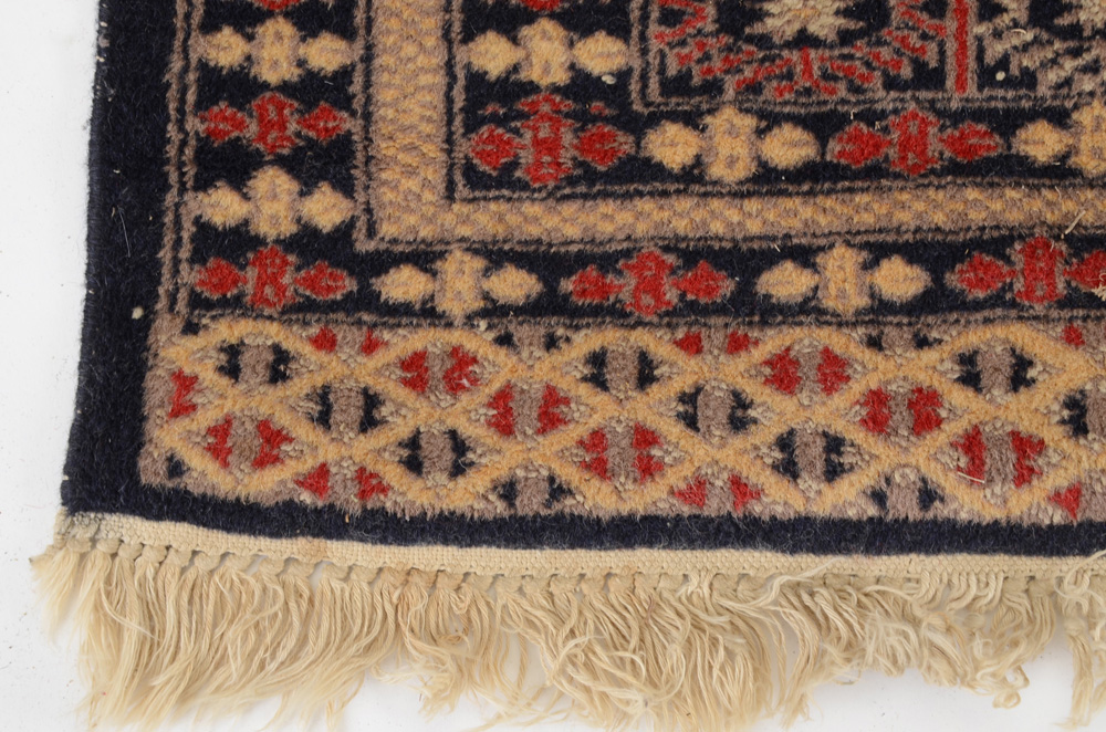 Turkmen Tekke Memling Gul Field Area Rug