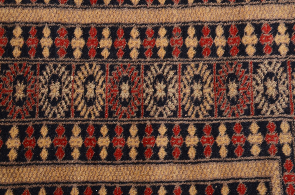 Turkmen Tekke Memling Gul Field Area Rug