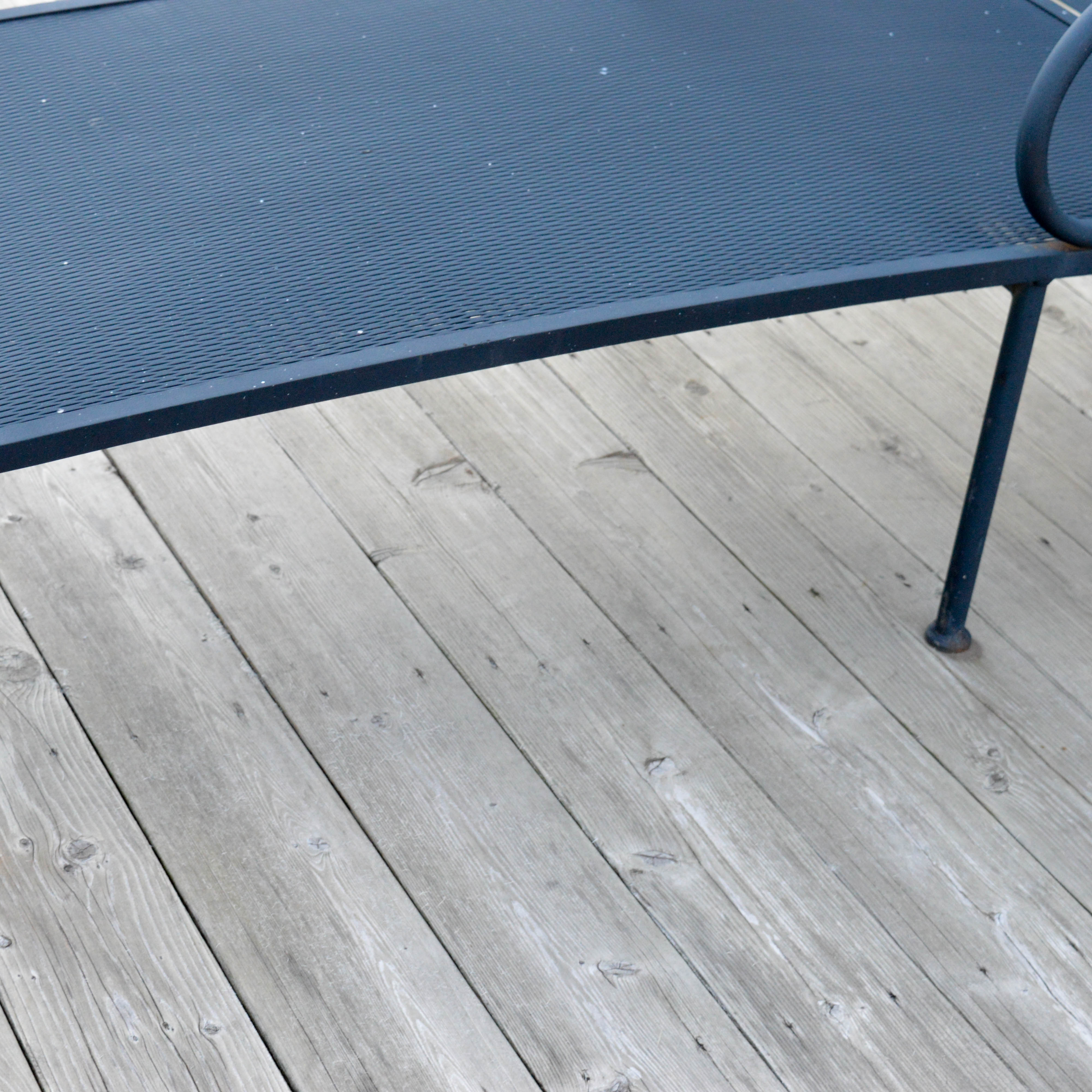 Patio Lounge Chair with Side Table