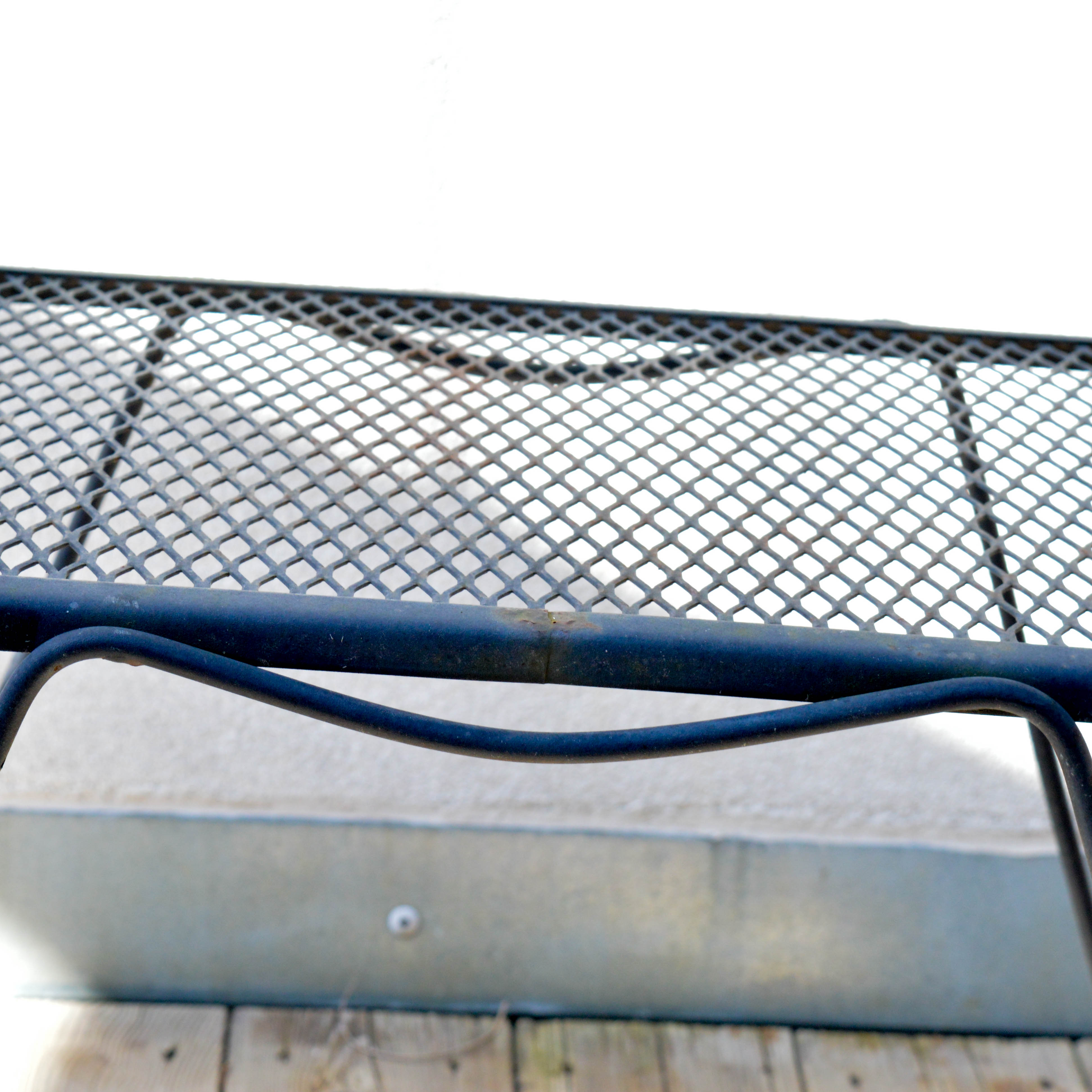 Patio Lounge Chair with Side Table