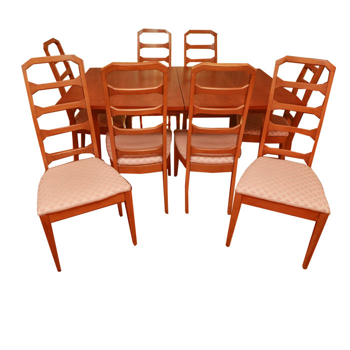 Facet by Broyhill Mid Century Modern Dining Table and Chairs